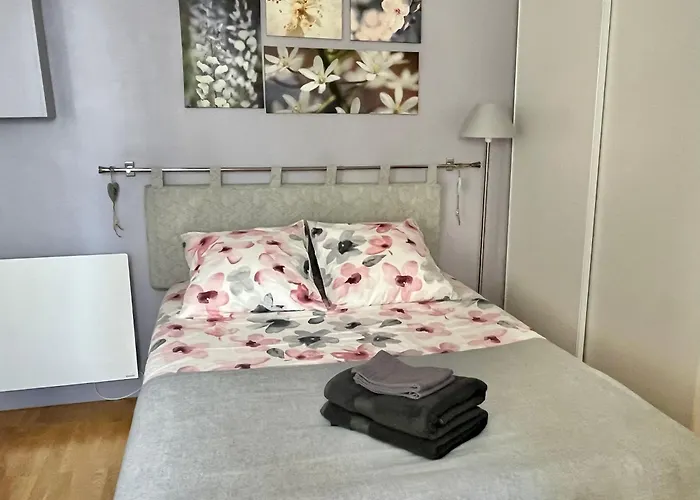 Eiffel Tower Apartment Paris