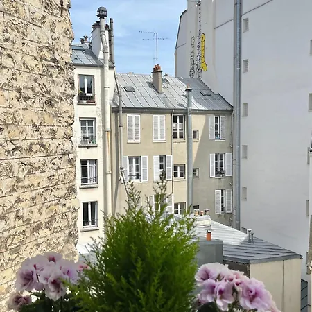 Eiffel Tower Lägenhet *